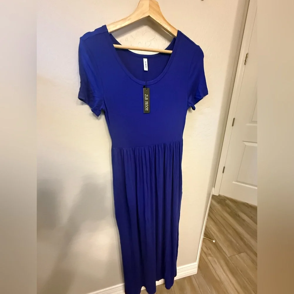 Elegant Royal Blue Maxi Dress - Picture 1 of 2